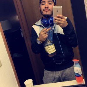 Meet your Posher, Manny